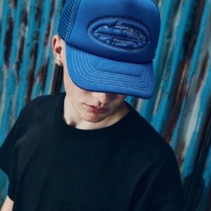 ISLAND OUTLINE TRUCKER HAT [BLUE] - Image 3
