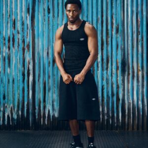 MINI ISLAND SWEATSHORT [BLACK] - Image 4